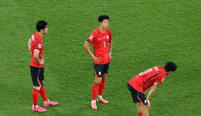 留给韩国队的时间真不多了！

伊朗1：1绝平埃及，净胜球0，大于韩国的-1，韩国
