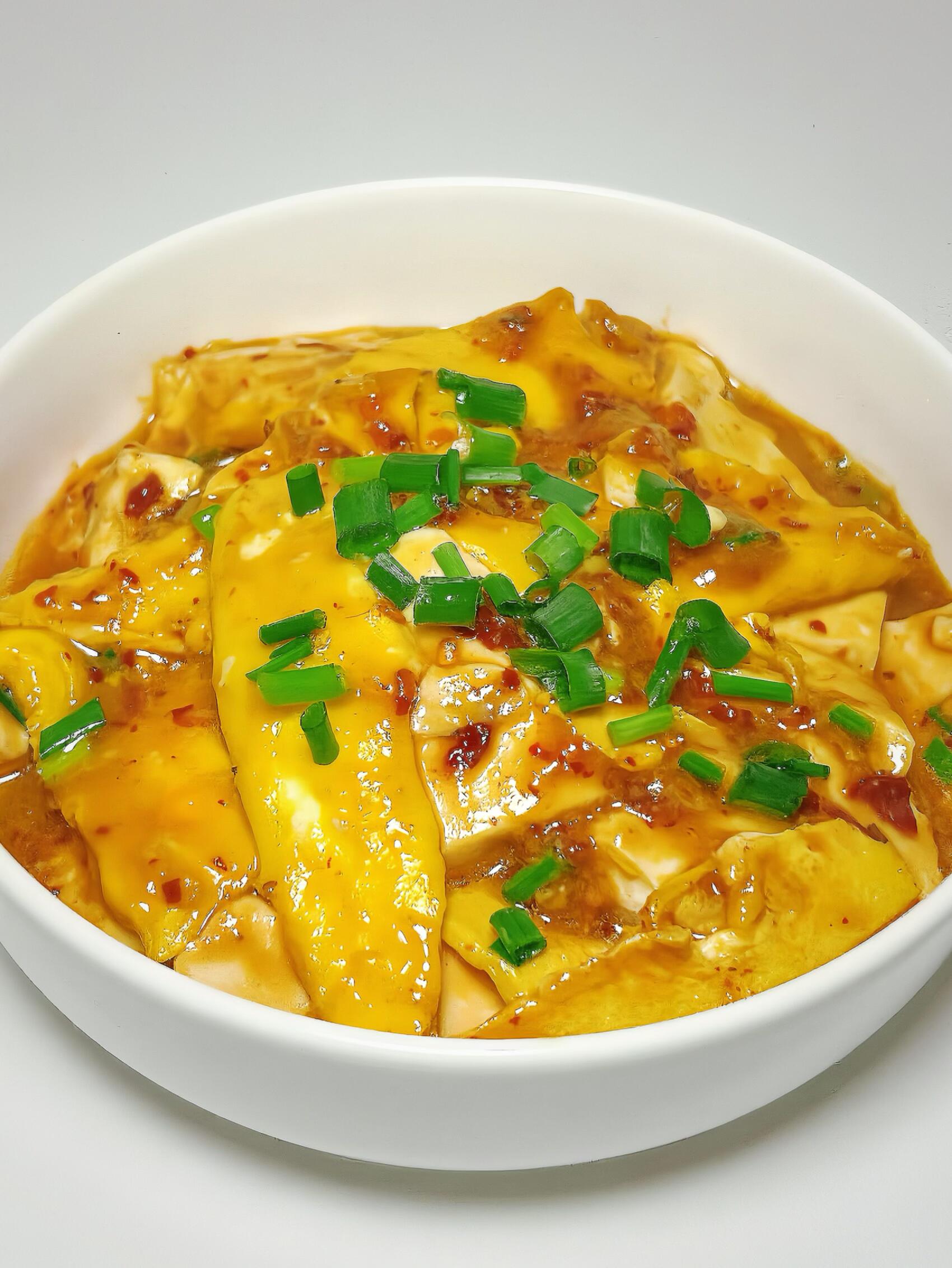 小白必学！鸡蛋抱豆腐，几分钟搞定家常硬菜
家人们，一定要试试这道鸡蛋抱豆腐！简单