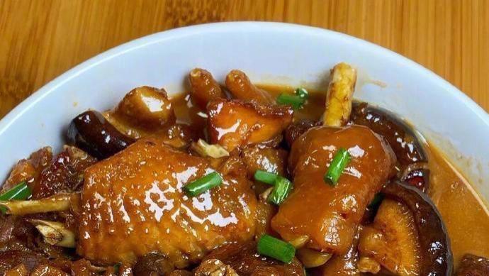 小鸡炖蘑菇，夯爆了！