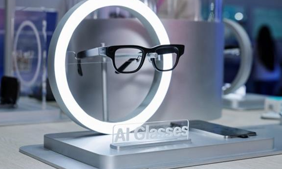 智能科技新势力，科大讯飞AI眼镜广交会首秀