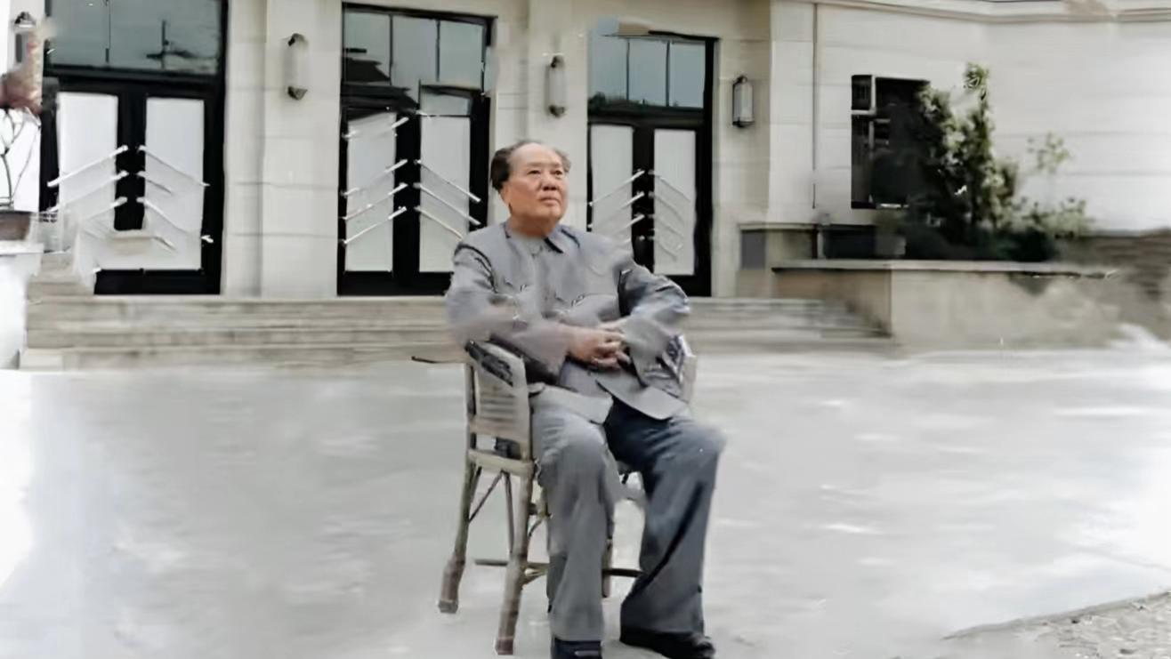 毛主席临终前最后一句话，就六个字，在场的人听完沉默了