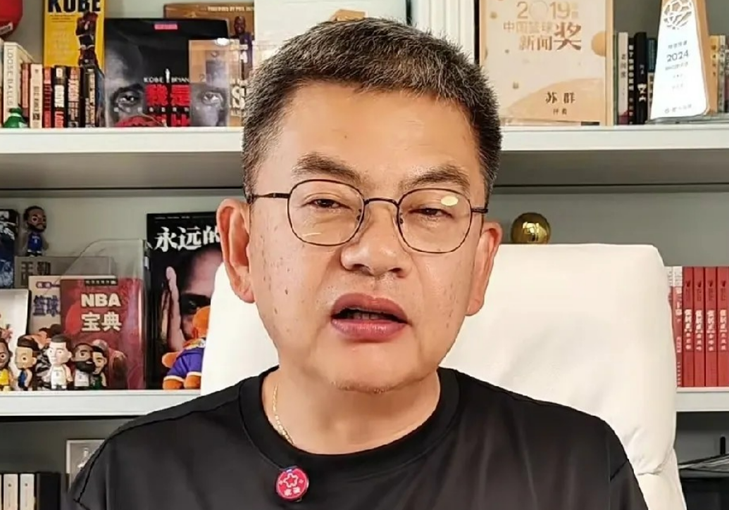 苏群老师真是一针见血啊！他表示：文班亚马不能再这么打了，如果再这样打下去，马刺可