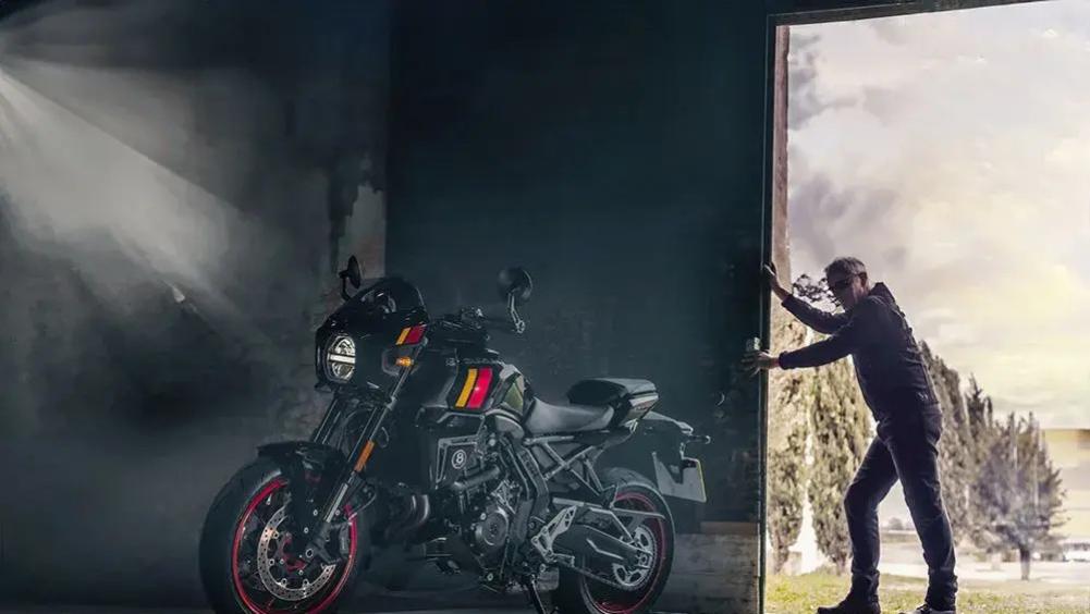 铃木 GSX-8T 国内预告，现代复古要上市了