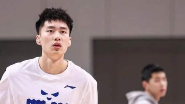 最被低估的黑马！他场均13.8分，一胜难求球队的唯一希望