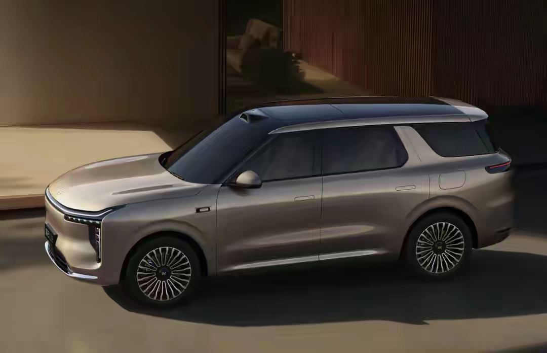 不服不行，这就是赤裸裸的现实。
三月新势力车企销量出炉，曾经的蔚小理已经变了样，