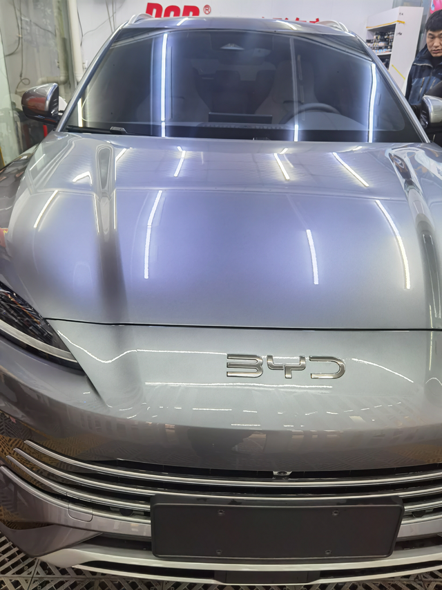 还没上牌车衣护板
最近挺忙，陆陆续续装电池电机护板（四儿子送的）。车衣，贴膜。玻