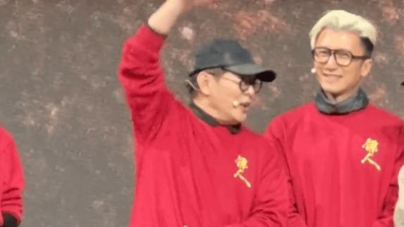 ​李连杰谈出演镖人：自谦与角色有差距，为武侠传承甘当绿叶