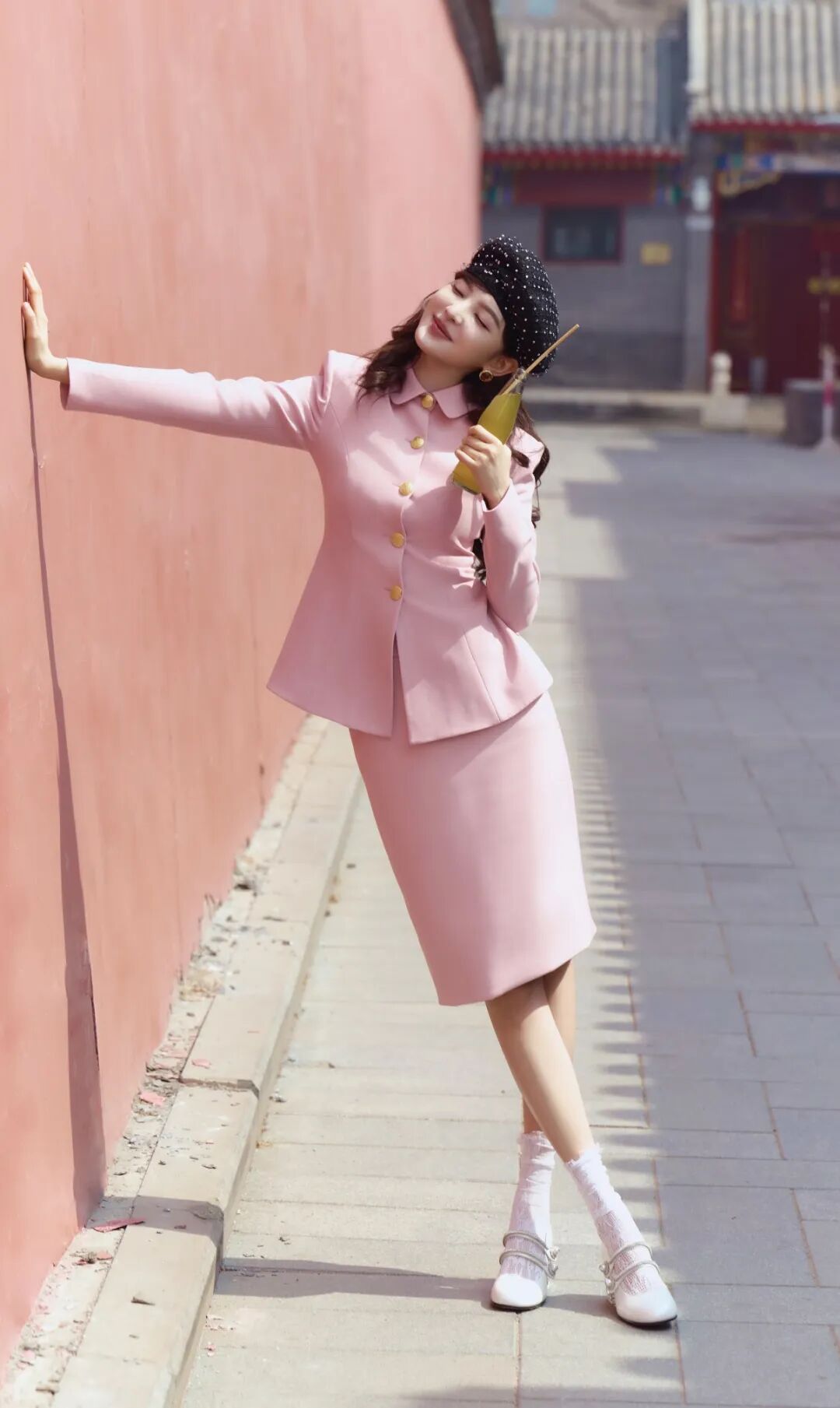 章若楠美图一组欣赏，章若楠刚刚出演了热播剧《冬去春来》。因为演技出色，受到了称赞好评。