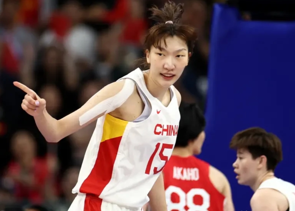 中国女篮83-71战胜巴西女篮，一战让我重新看清了4个人！

张曼曼
一直被球迷