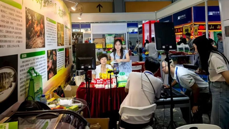 一年卖了800多万！他们让清新农产品“出圈”又“吸金”