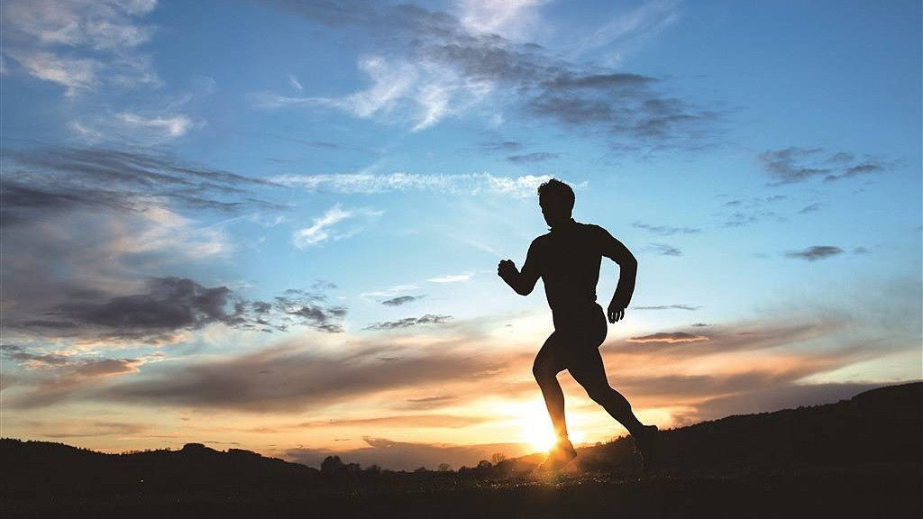 欧冠欧联关键战深度解析：出线形势与战术博弈