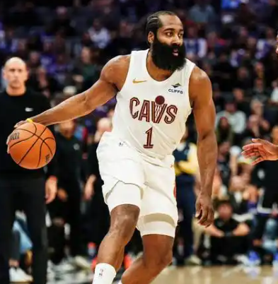 北京时间3月9日，明天的NBA常规赛赛程出炉，我们推荐几场值得关注的场次：
凌晨