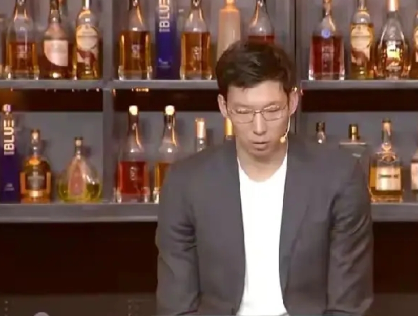 有周琦担当男篮讲说的比赛，中国男篮竟都赢了，你就说这玄与不玄？
有人说，米古平台