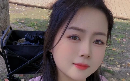 一张500万彩票改变我的人生，从凑医药费的困境到坐拥百万，看清亲戚贪婪、朋友嫉妒，才懂平淡最珍贵…