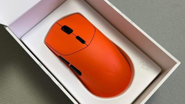 雷柏VT7焰影橙电竞鼠标深度测评：百元级性能怪兽，重塑电竞鼠标标杆
