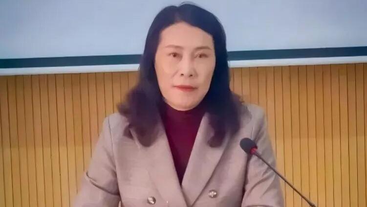 从“C位”女王到阶下囚：王瑶落马，撕开了基层“微权力”腐败的遮羞布