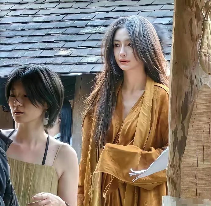 Angelababy素颜也是那种惊艳的高度，这状态绝了