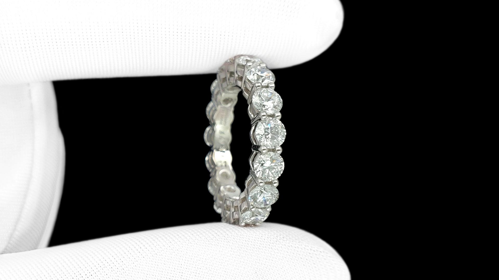 格拉夫经典排钻戒指丨20分钻石阵列成诗 不言语 却道尽奢华