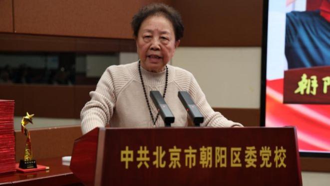 开国将军萧锋之女萧南溪：因为牺牲的妻子和战友，父亲写了64年日记