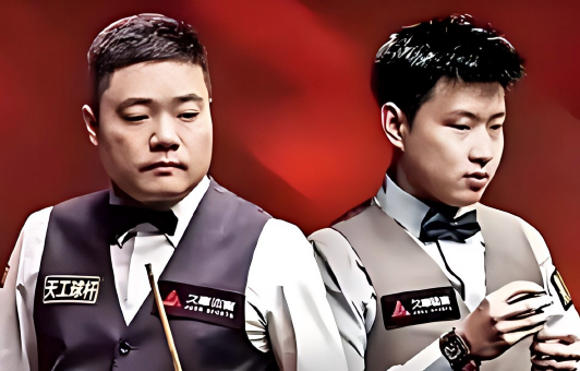 39岁的中国名将丁俊晖以总比分10-5击败英国选手吉尔伯特，拿到16强最后一张已