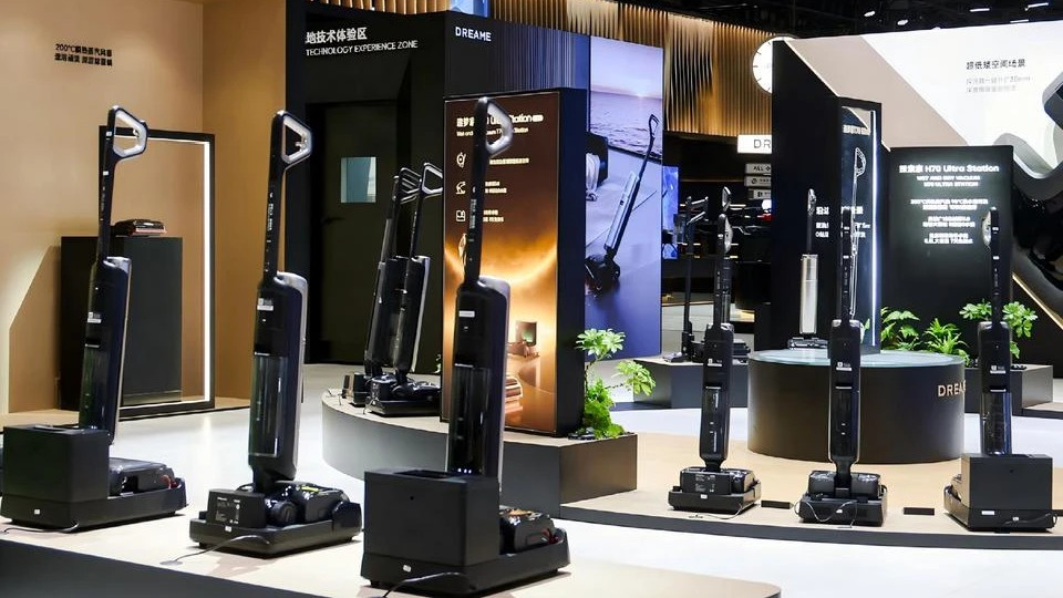 机械臂再升级！追觅双旗舰洗地机实现边角清洁技术跃迁