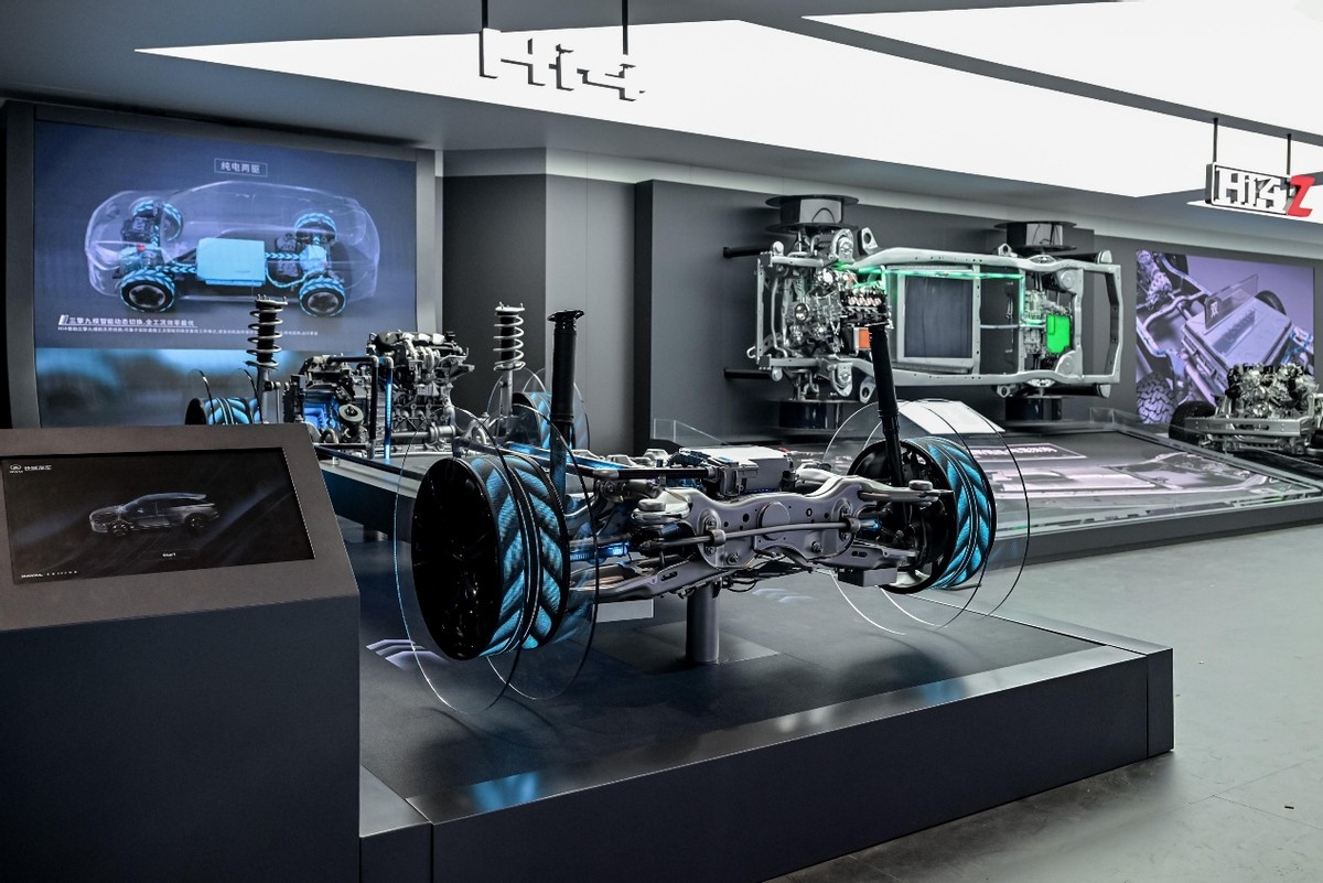 丰田THS、比亚迪DM-i、理想增程，哪一种“混动技术”最合