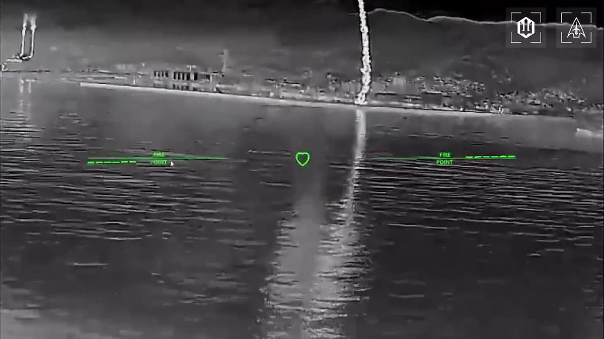 乌军击中“马卡罗夫海军上将”号护卫舰，可发射“口径”巡航导弹