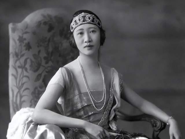 63岁黄蕙兰结束36年的婚姻，100生日那天去世