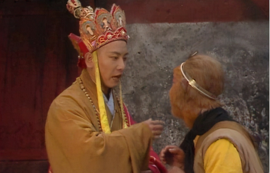 黑熊怪偷走袈裟，孙悟空应该是同谋！有三件事可以证明！