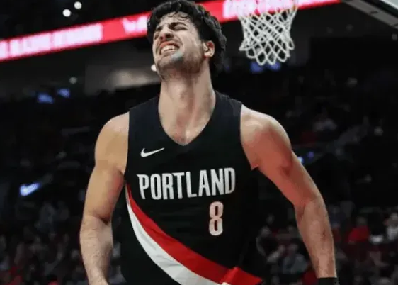 NBA常规赛，开拓者客场挑战尼克斯的比赛已经结束，最终开拓者以97-127惨败尼