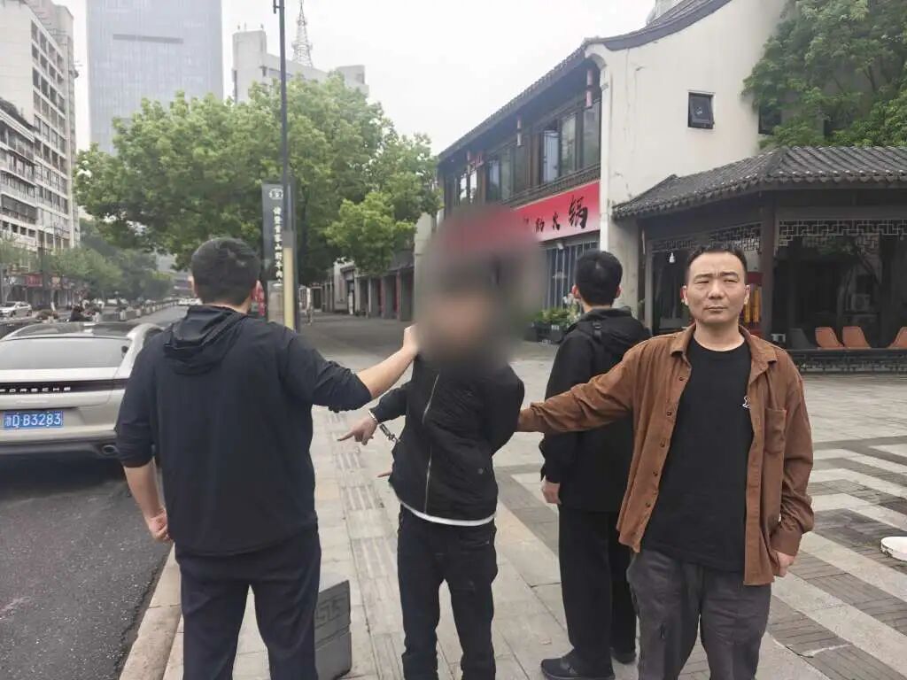 【东北老铁】哎呀妈呀！这可真是天上掉馅饼——砸脑门上了！浙江绍兴有个老弟张先生，