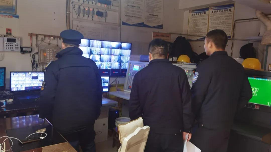 只见弹珠，不见其人？ 警方“鹰眼”揪出“幽灵射手”