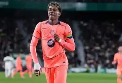 北京时间2月13日04：00，第二场国王杯半决赛首回合，马竞主场迎战巴萨！
前瞻