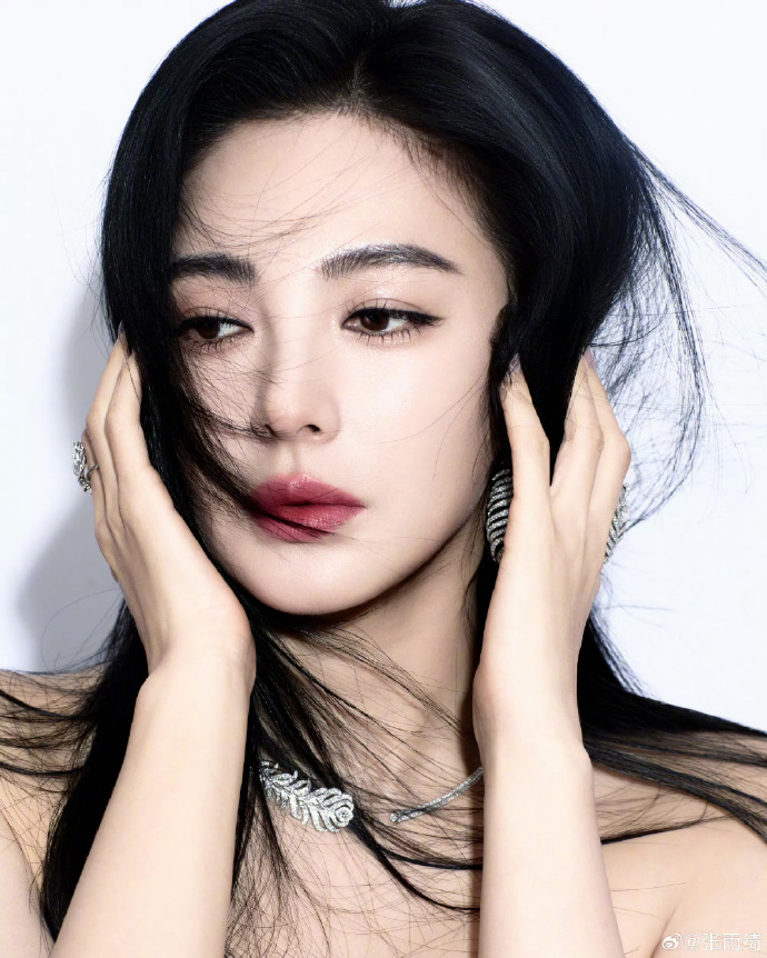 所以她后面会出来回应葛晓倩吗？对她的印象还停留在袁巴元