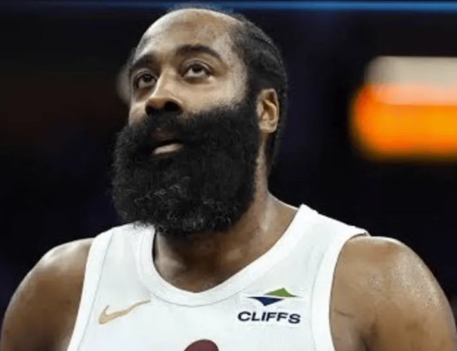 据NBA记者Evan Sidery报道，詹姆斯-哈登和克里夫兰骑士队已经达成合同