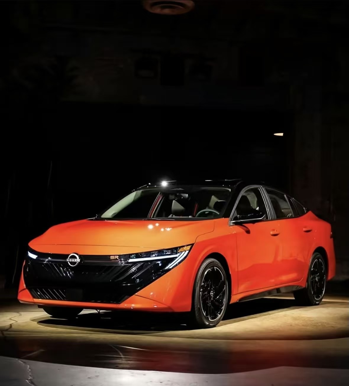 全新一代日产轩逸正式上市，外观内饰全面年轻化，双联屏与智驾配置下放，延续省油、大