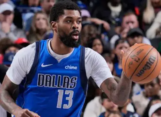 NBA常规赛独行侠客场对阵骑士的比赛已经结束。全场战罢，独行侠以130-120战