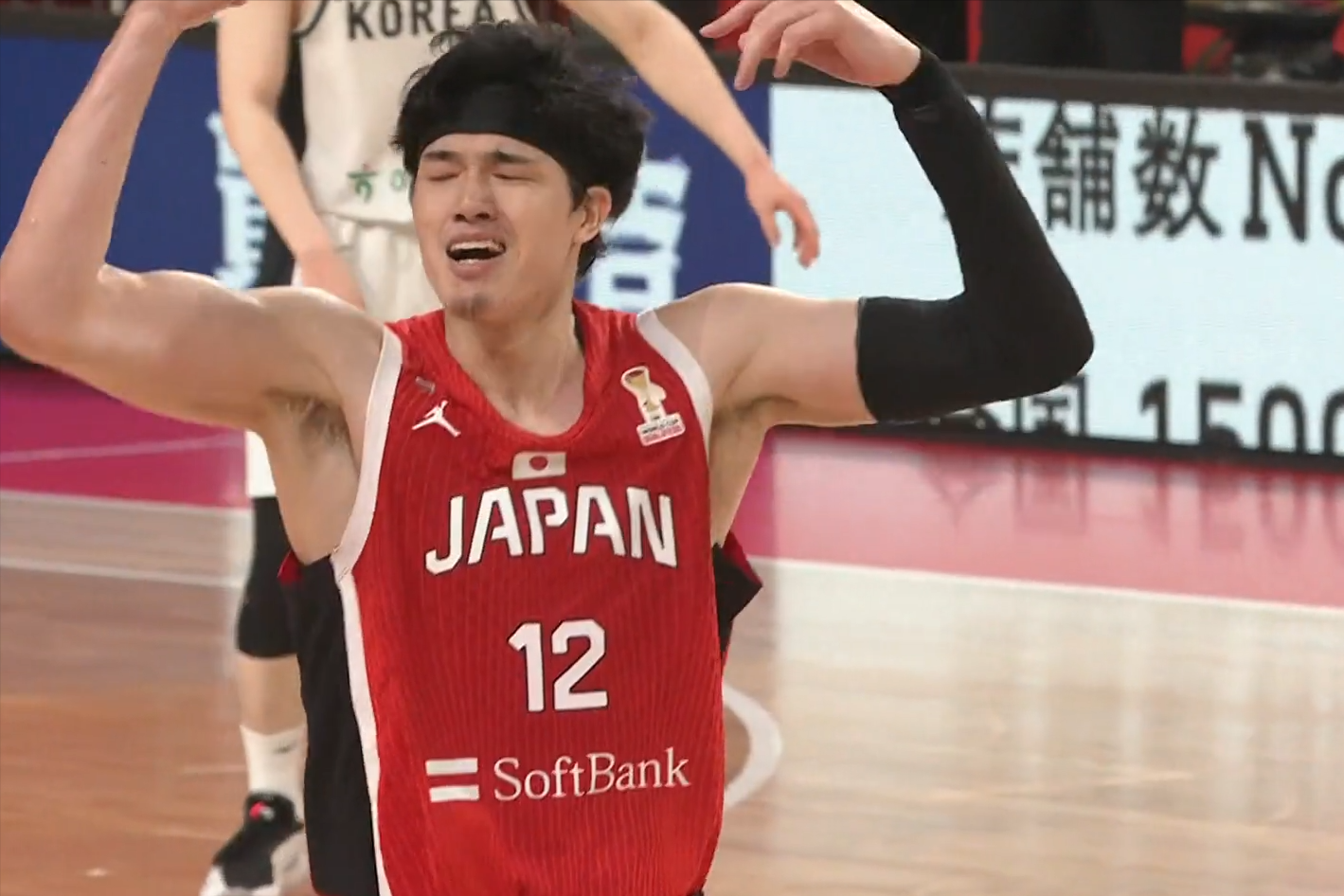 李贤重28分不敌日本男篮，遭遇连败，渡边雄太15分