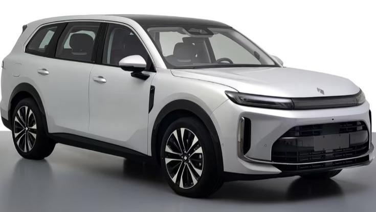 五菱造出“华为车”？车长5米2+乾崑ADS 4，轴距3.1米硬刚理想