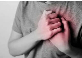 猝死的年轻人普遍存在两大核心共性：多数存在不自知的器质性心脏病（如肥厚型心肌病或