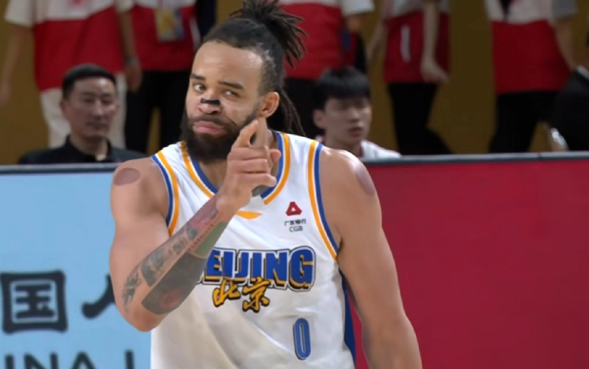 渐入佳境，北汽客胜广州打出史诗级表现，冲击季后赛冠军的獠牙已露出。别说胜利不值一