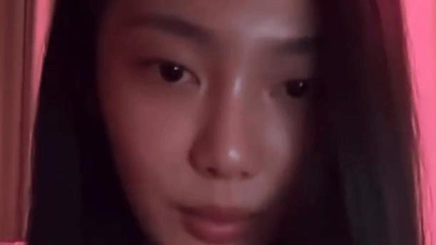 ​宁艺卓直播回怼素颜丑！直言我就长这样超圈粉