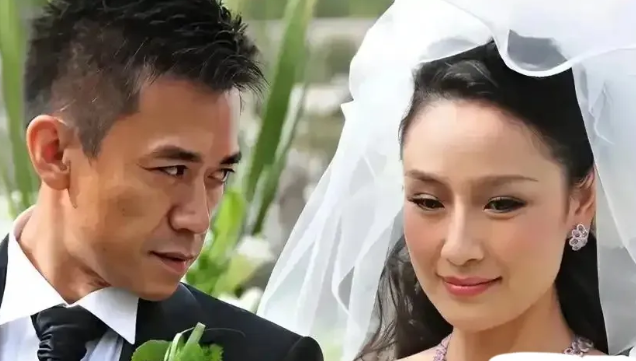 孙宁太看重这段感情
她不想因为钱财伤了彼此的和气，最终还是选择隐忍下来，安慰自己