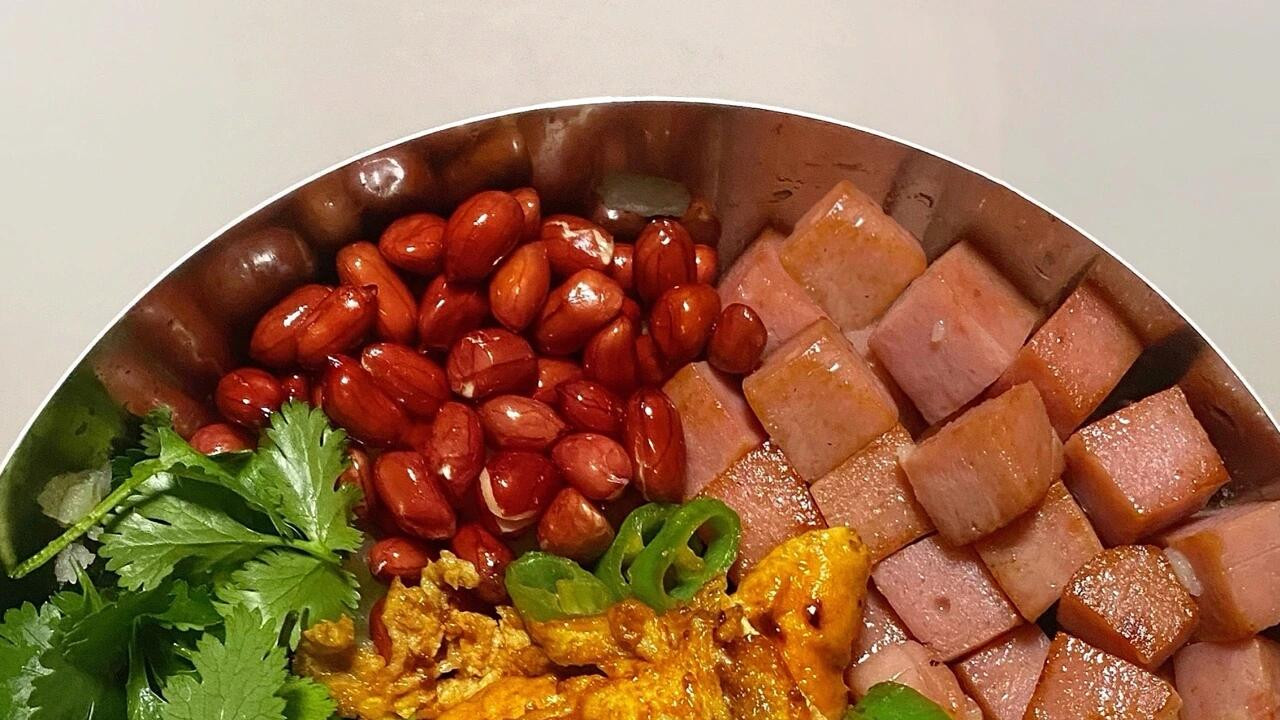 无米也能做饭包？东北饭包隐藏吃法，土豆+茄子+鸡蛋酱，香迷糊了！