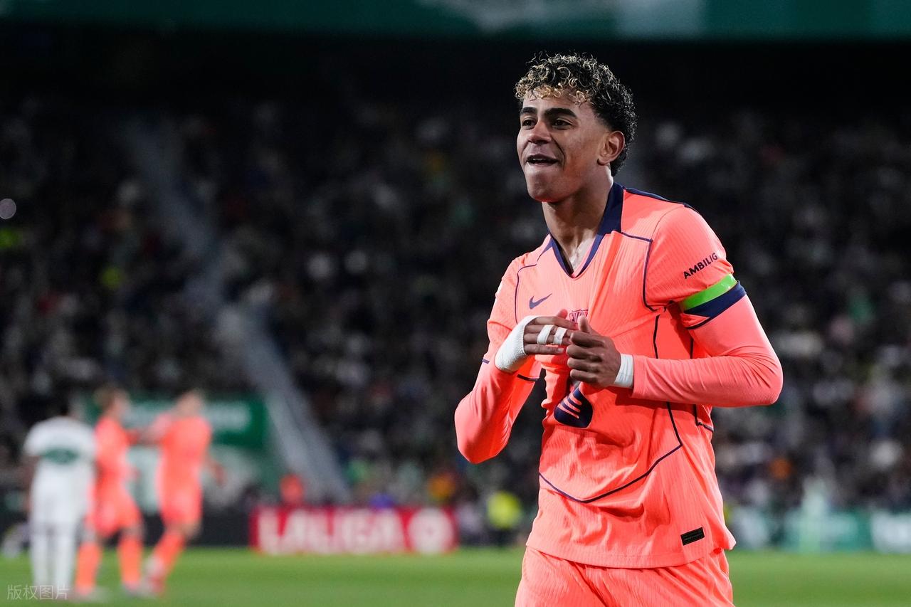 埃尔切1-3巴塞罗那，赛后评分：不是拉什福德第一，巴萨10号第一