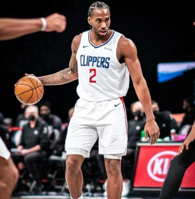 个人觉得有可能会交易小卡的球队的筹码

热火：威尔+维金斯+今年首轮+一个首轮