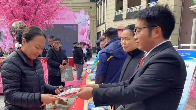 普法零距离 共筑放心消费环境