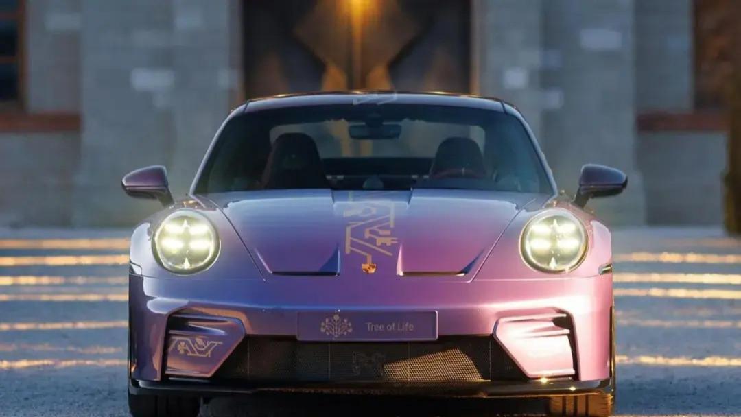 911 GT3 with Touring Package