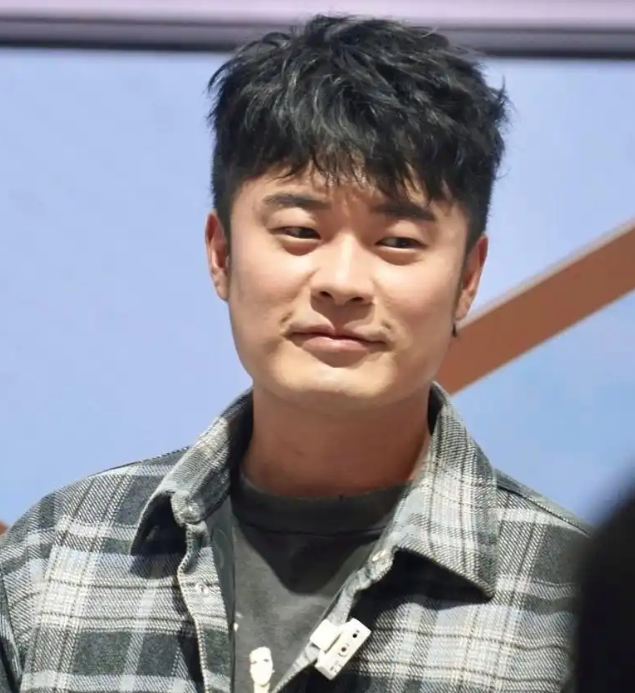 为什么陈赫现在不拍戏了
原因很简单，
不是因为演技差，也不是因为年龄大了，而是他
