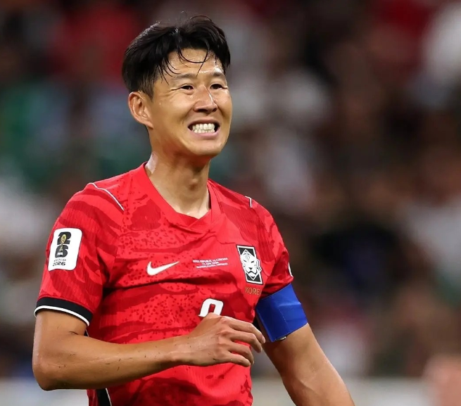 韩国苦等2天，终于有人拉了他们一把！
随着世界杯H组乌拉圭0:1不敌西班牙，佛得